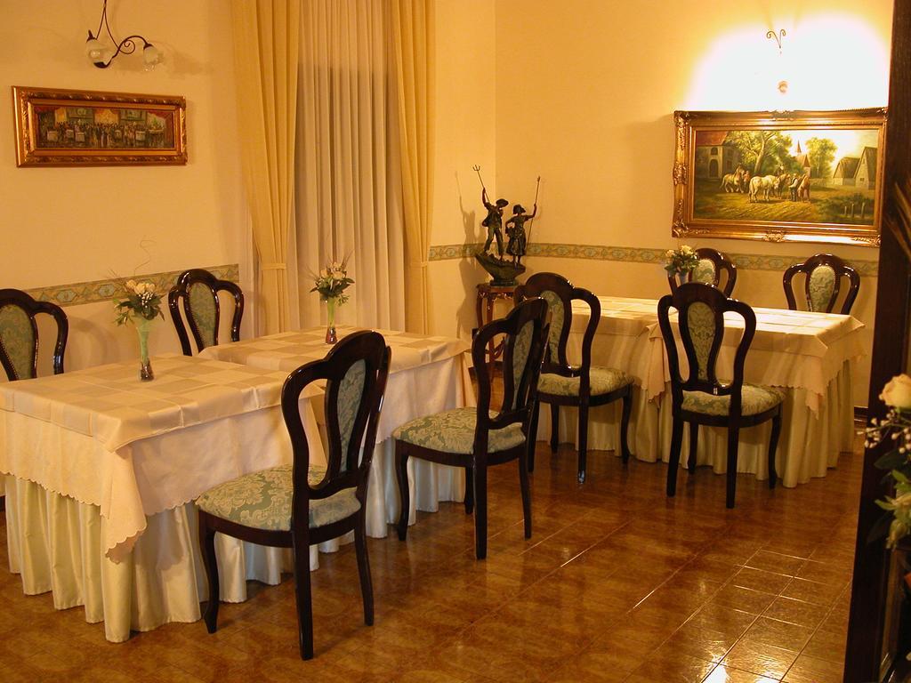 Hotel Canusium Canosa di Puglia Exterior photo